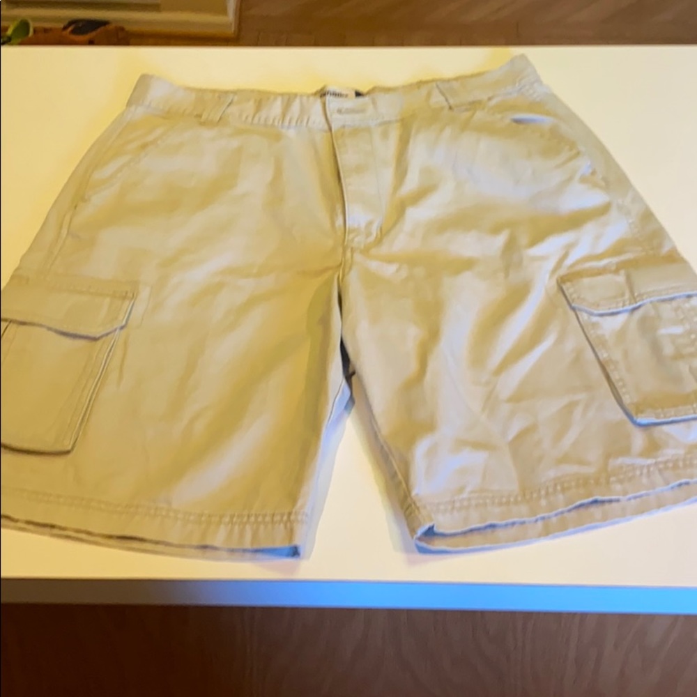 Men’s Wrangler Cargo Shorts 34